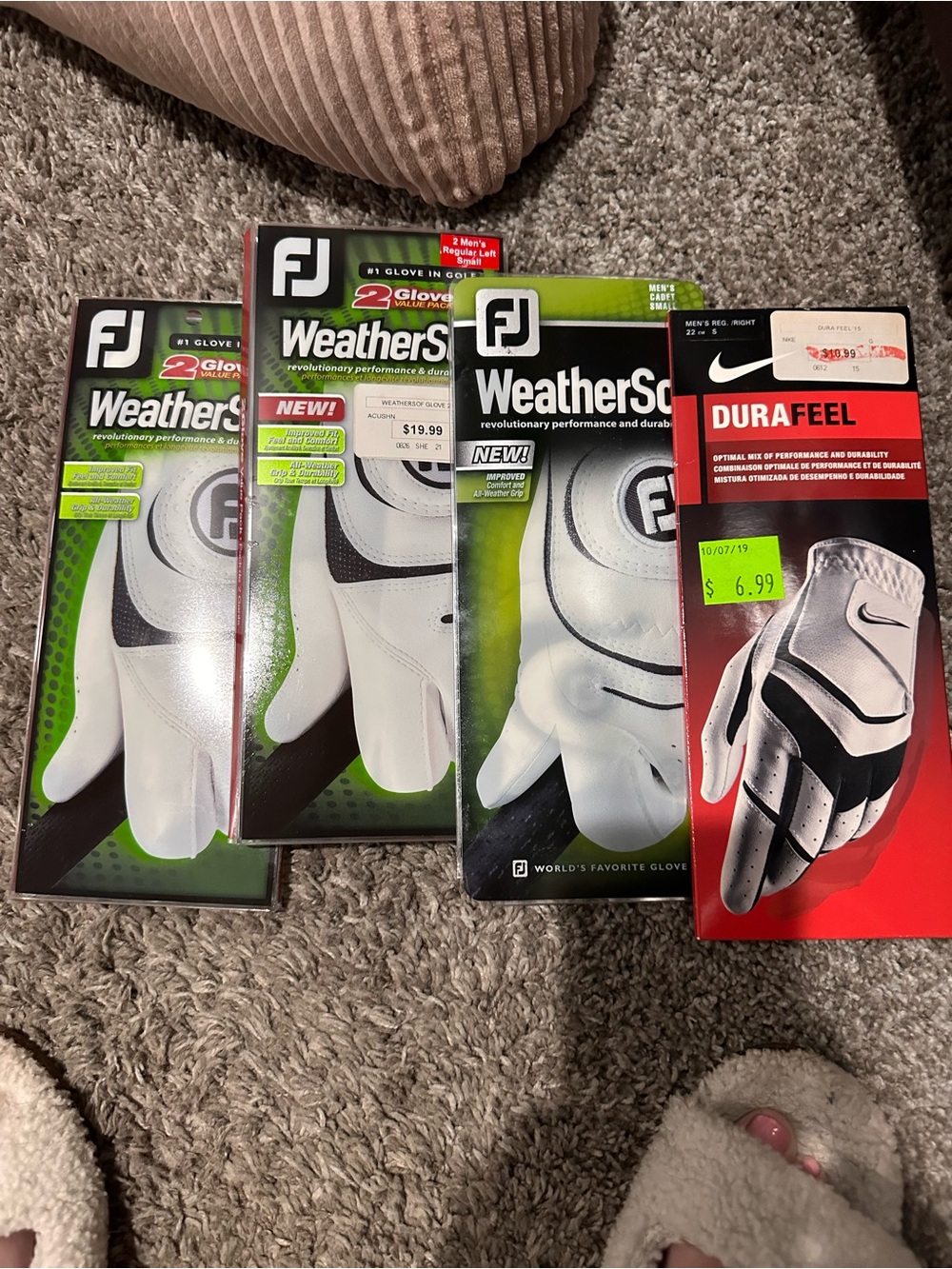 FootJoy WeatherSof Men's Golf Gloves - White and Black
